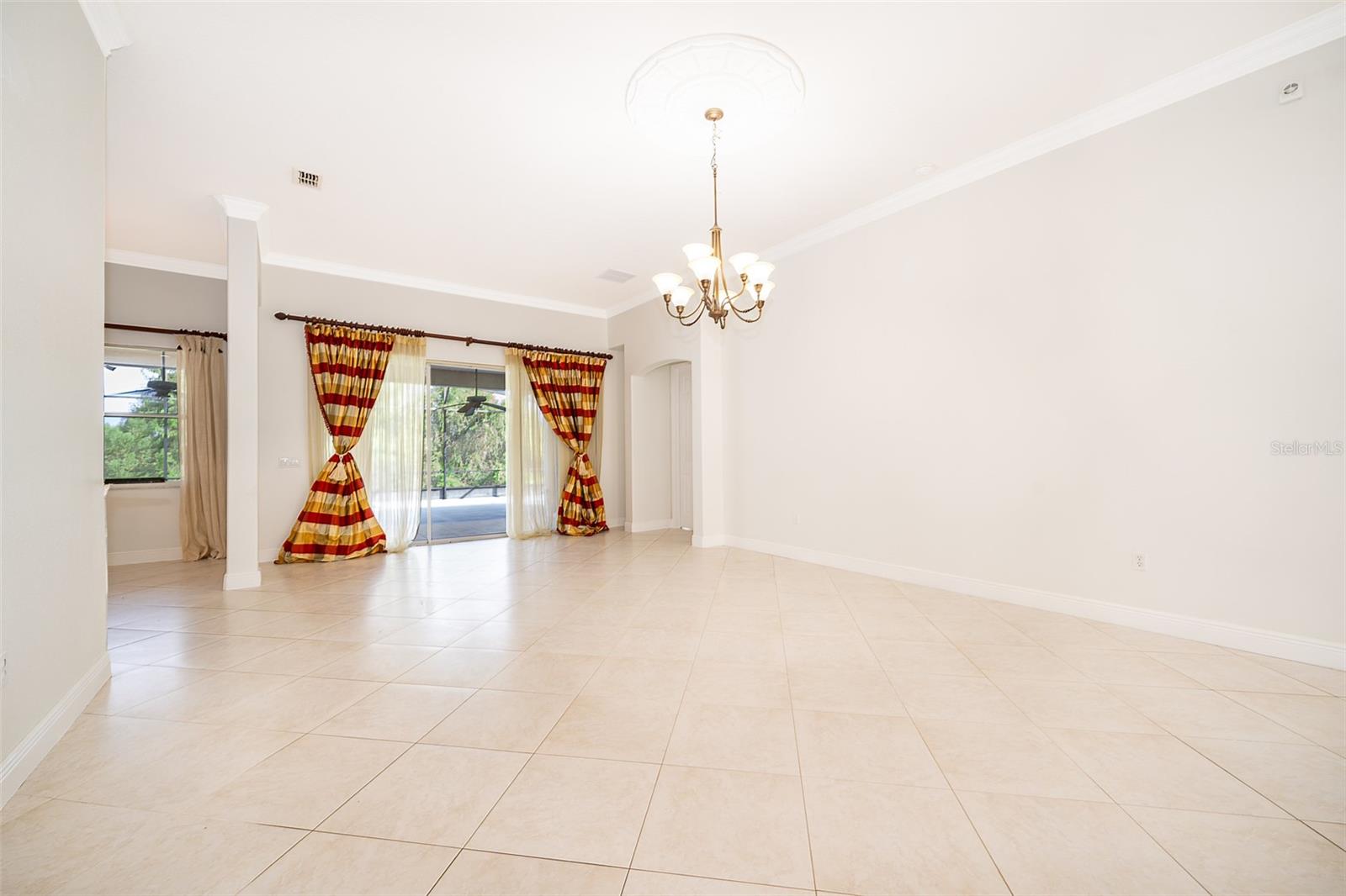 Image 8 of 43 For 3540 Valleyview Drive