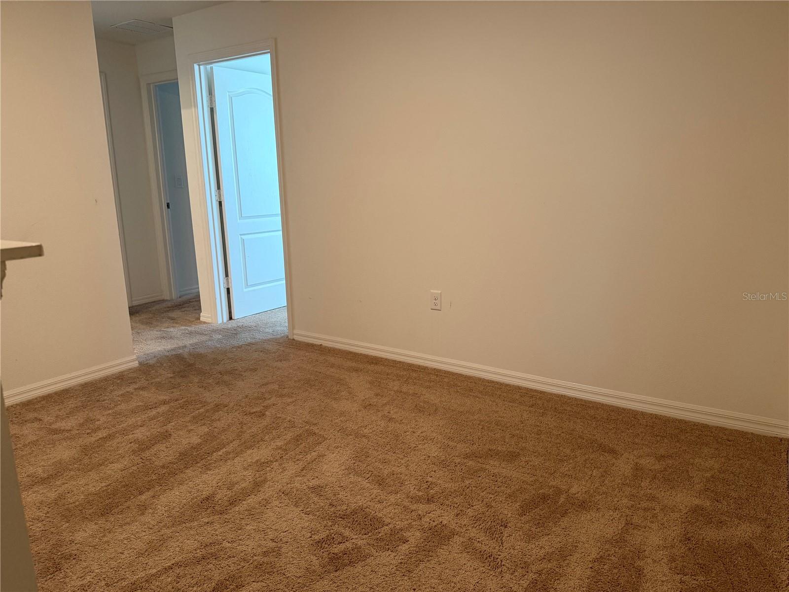 Image 22 of 30 For 683 Bay Leaf Drive