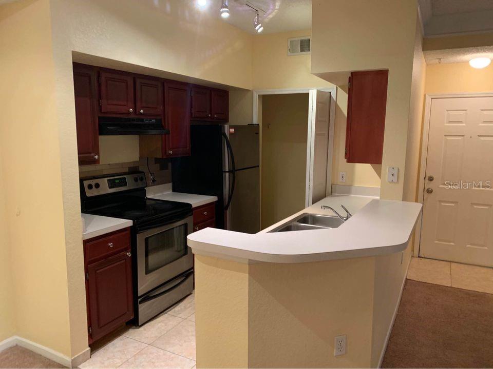 Image 2 of 17 For 13102 Mulberry Park Drive 917