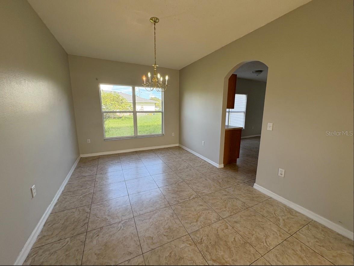 Image 14 of 21 For 762 Platypus Court