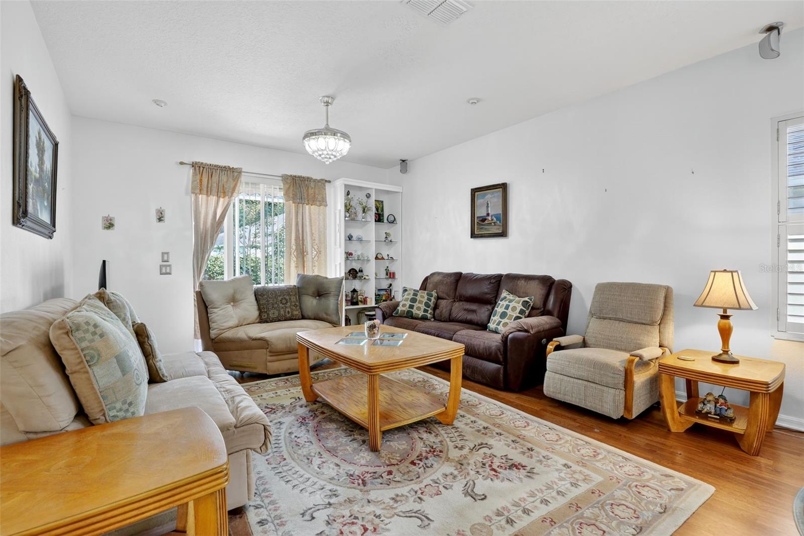 Image 13 of 46 For 4003 Hammersmith Drive
