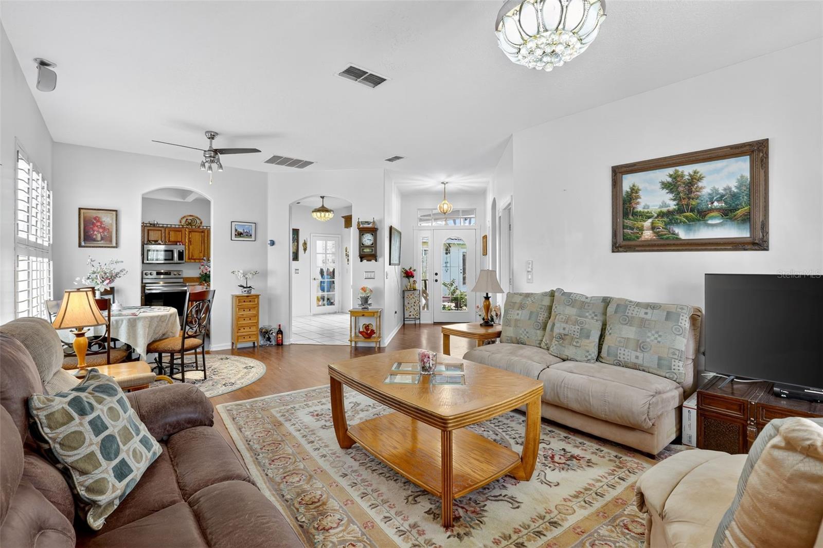 Image 16 of 46 For 4003 Hammersmith Drive