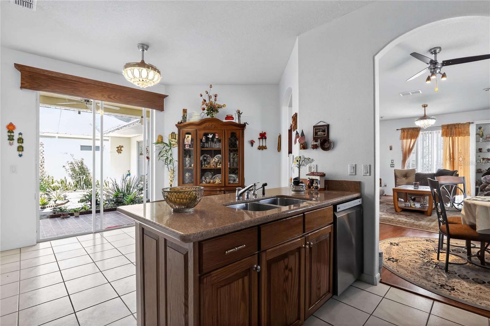 Image 33 of 46 For 4003 Hammersmith Drive