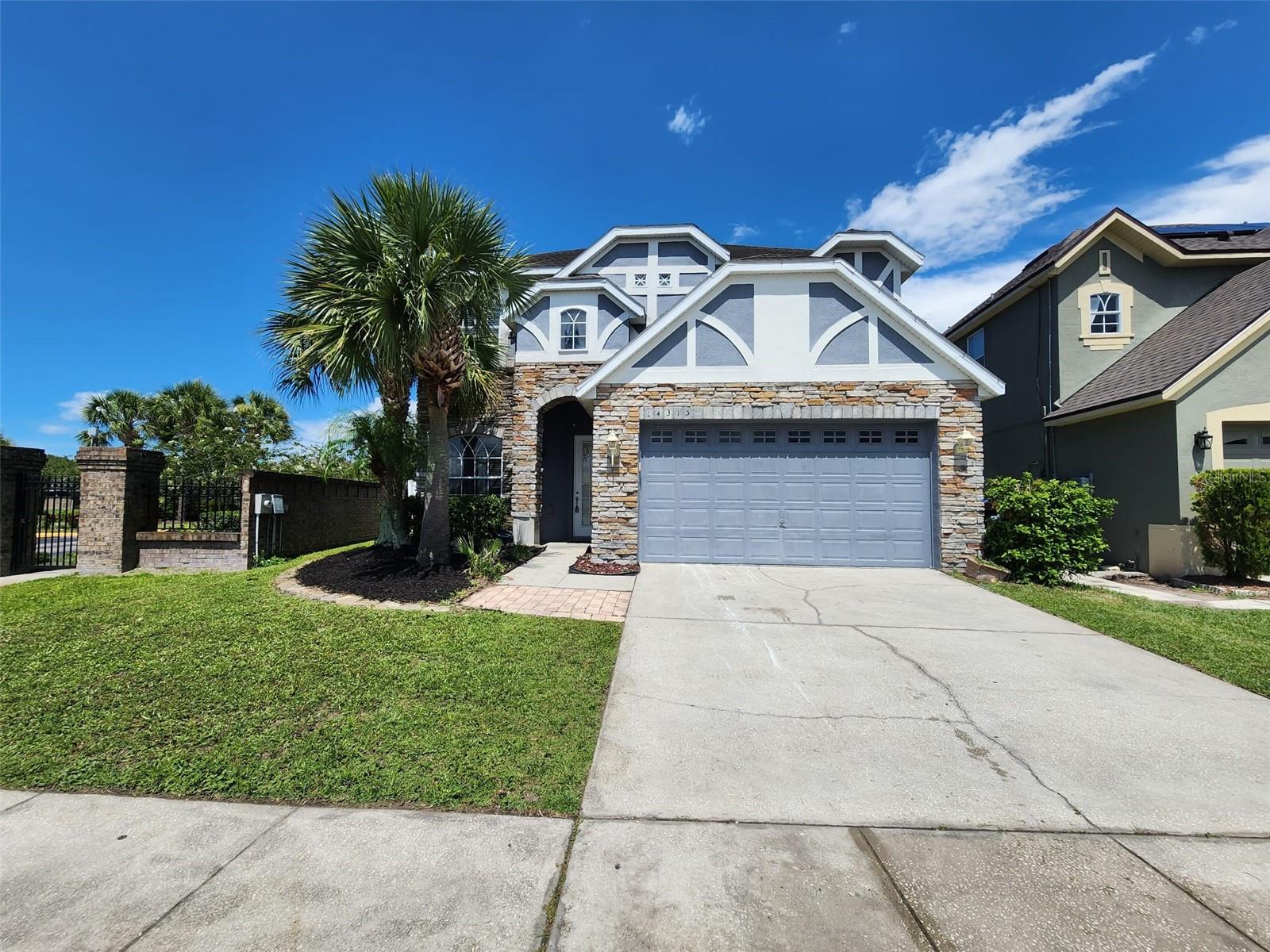 Image 2 of 42 For 14315 Huntcliff Park Way