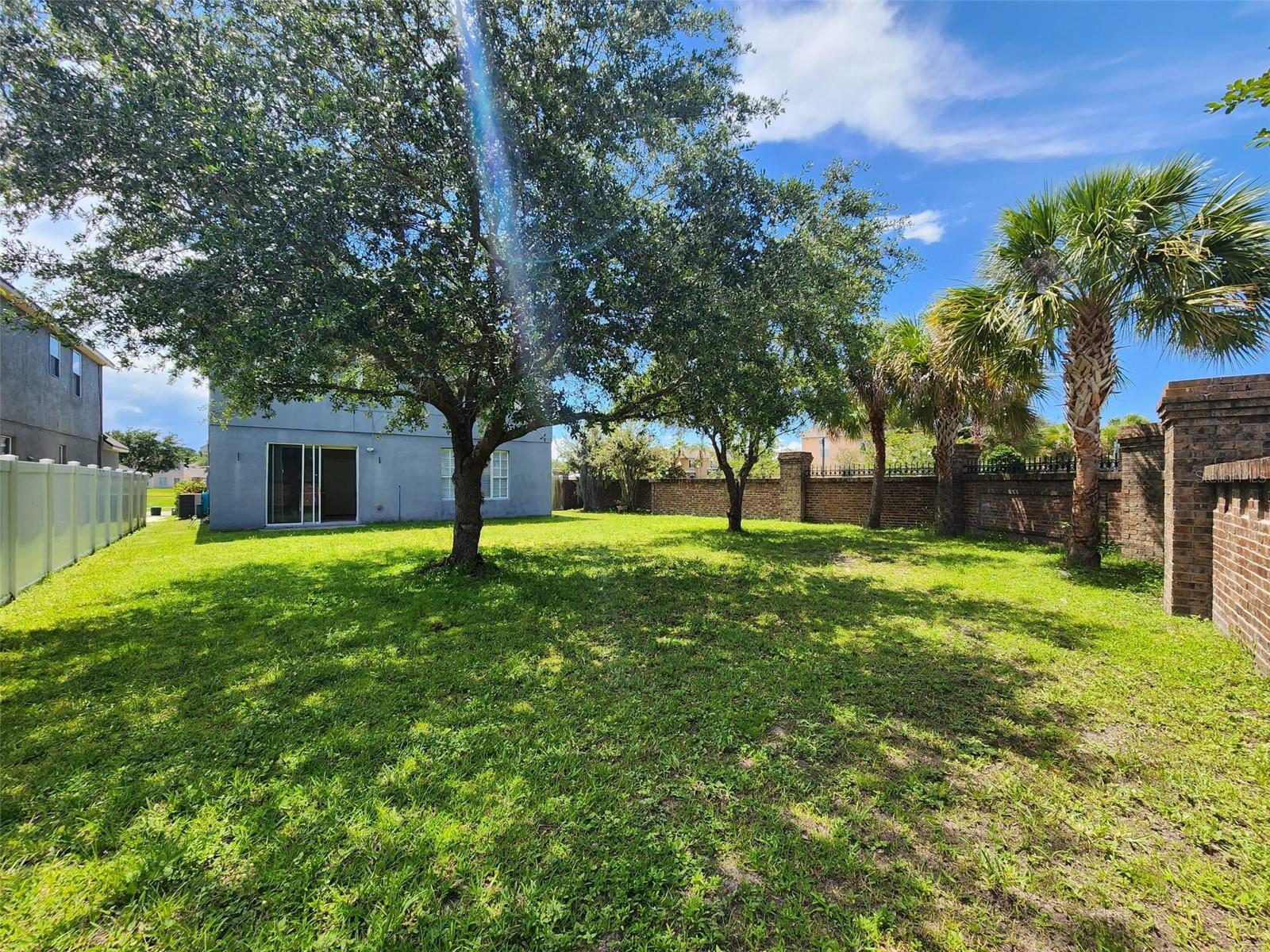 Image 33 of 42 For 14315 Huntcliff Park Way