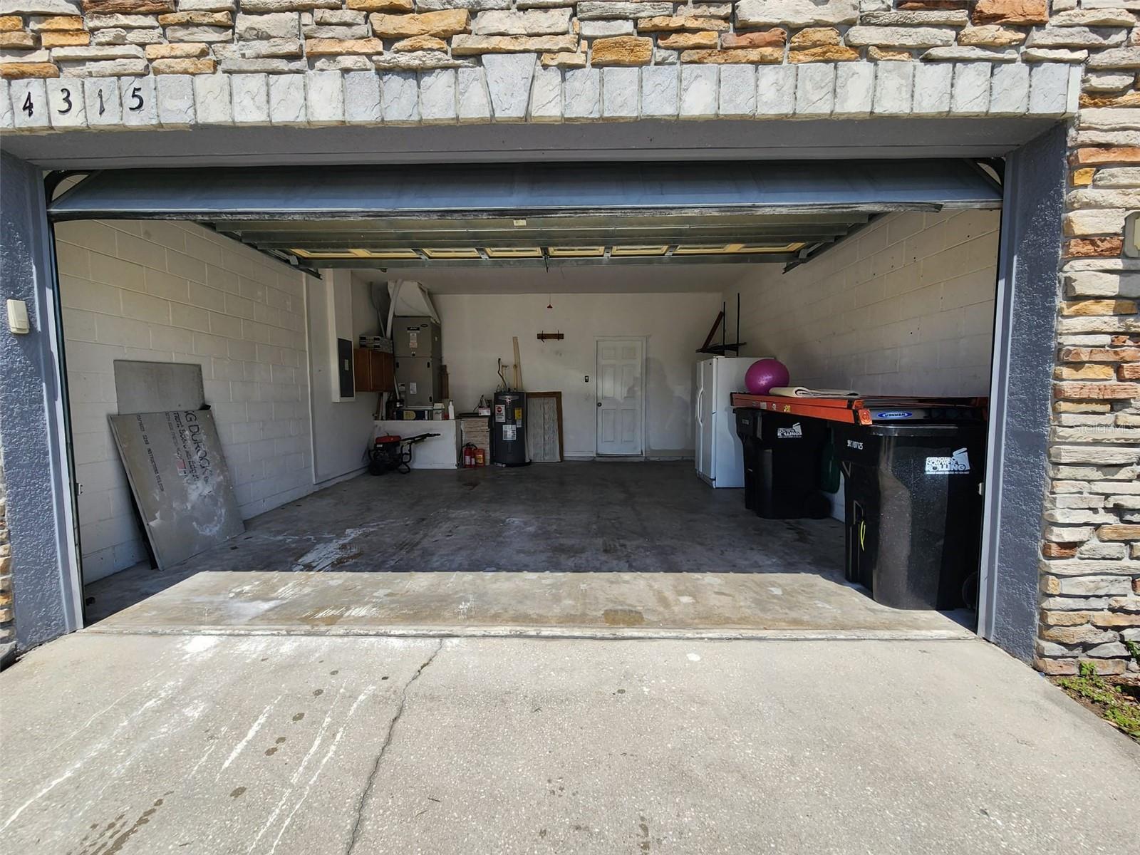 Image 5 of 42 For 14315 Huntcliff Park Way