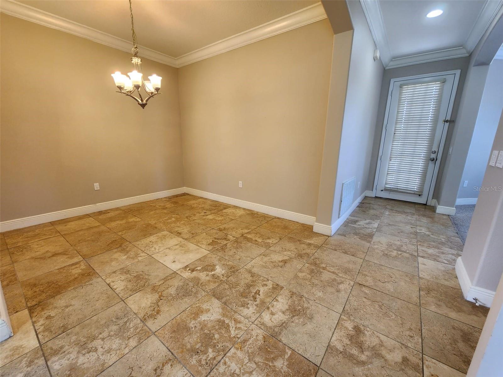 Image 7 of 42 For 14315 Huntcliff Park Way