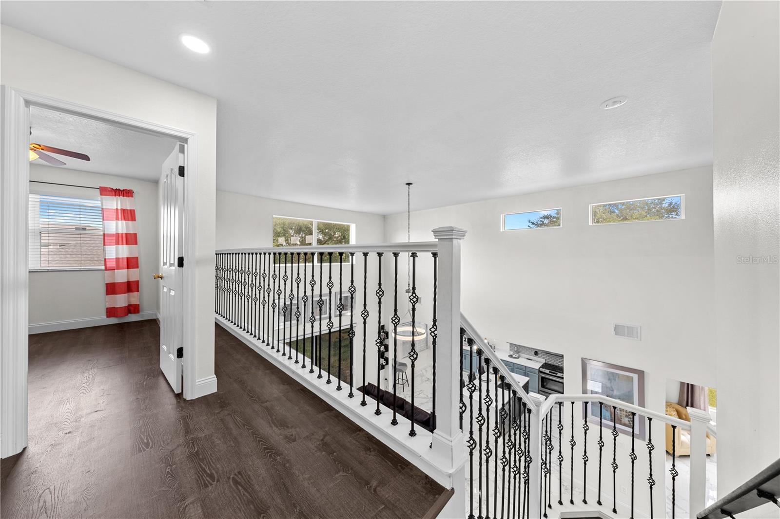 Image 27 of 50 For 4301 Presidio Way