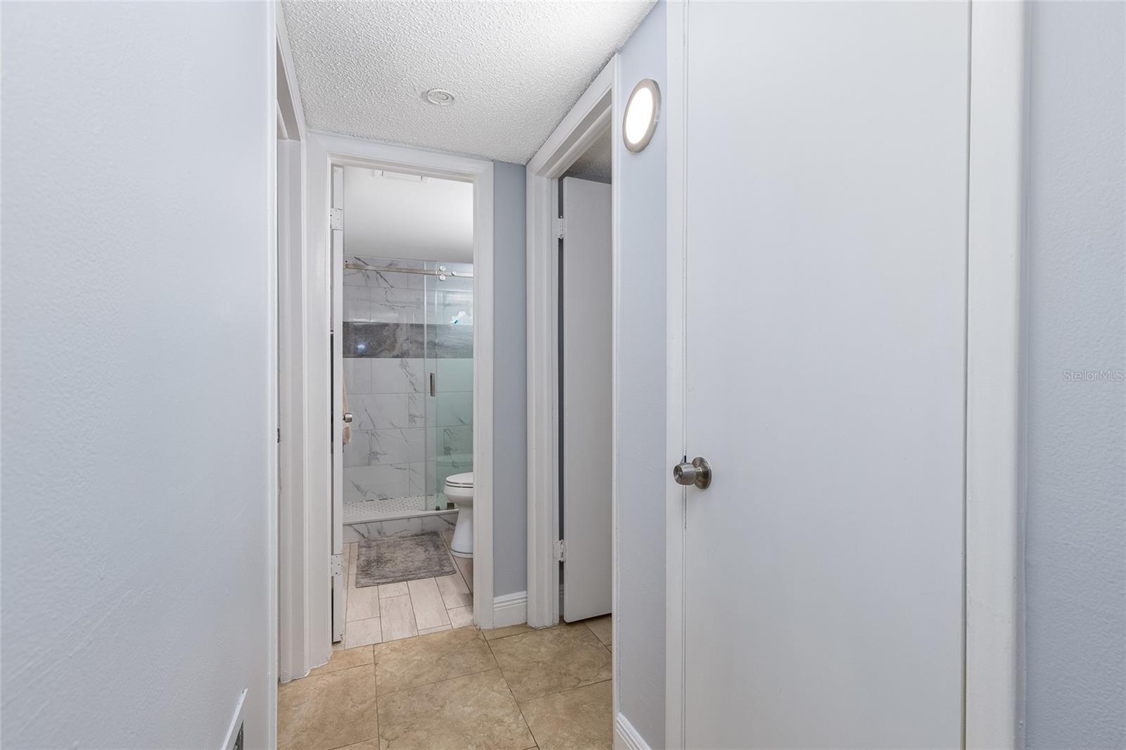 Image 13 of 26 For 6028 Amberly Avenue F56