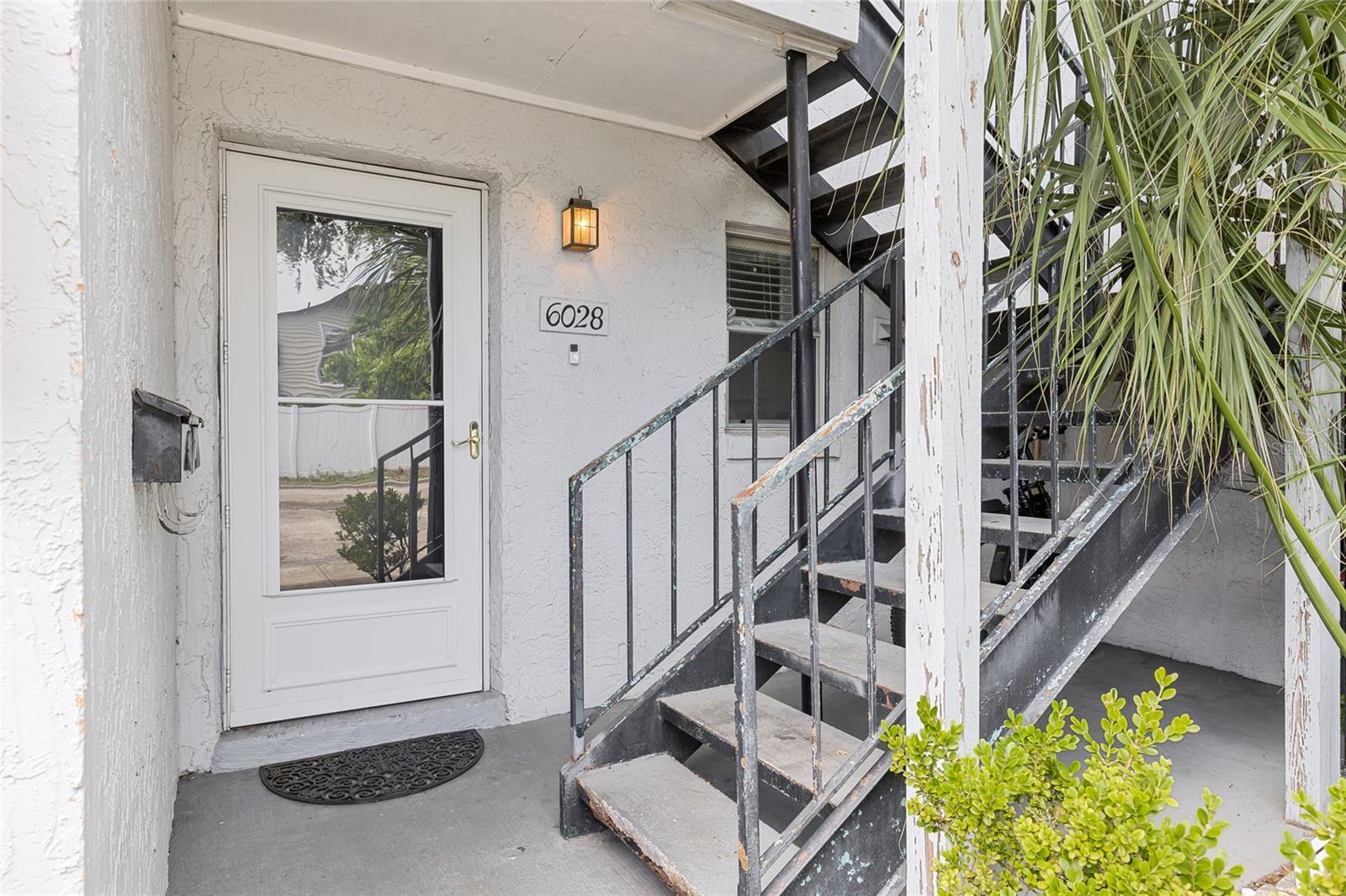 Image 3 of 26 For 6028 Amberly Avenue F56