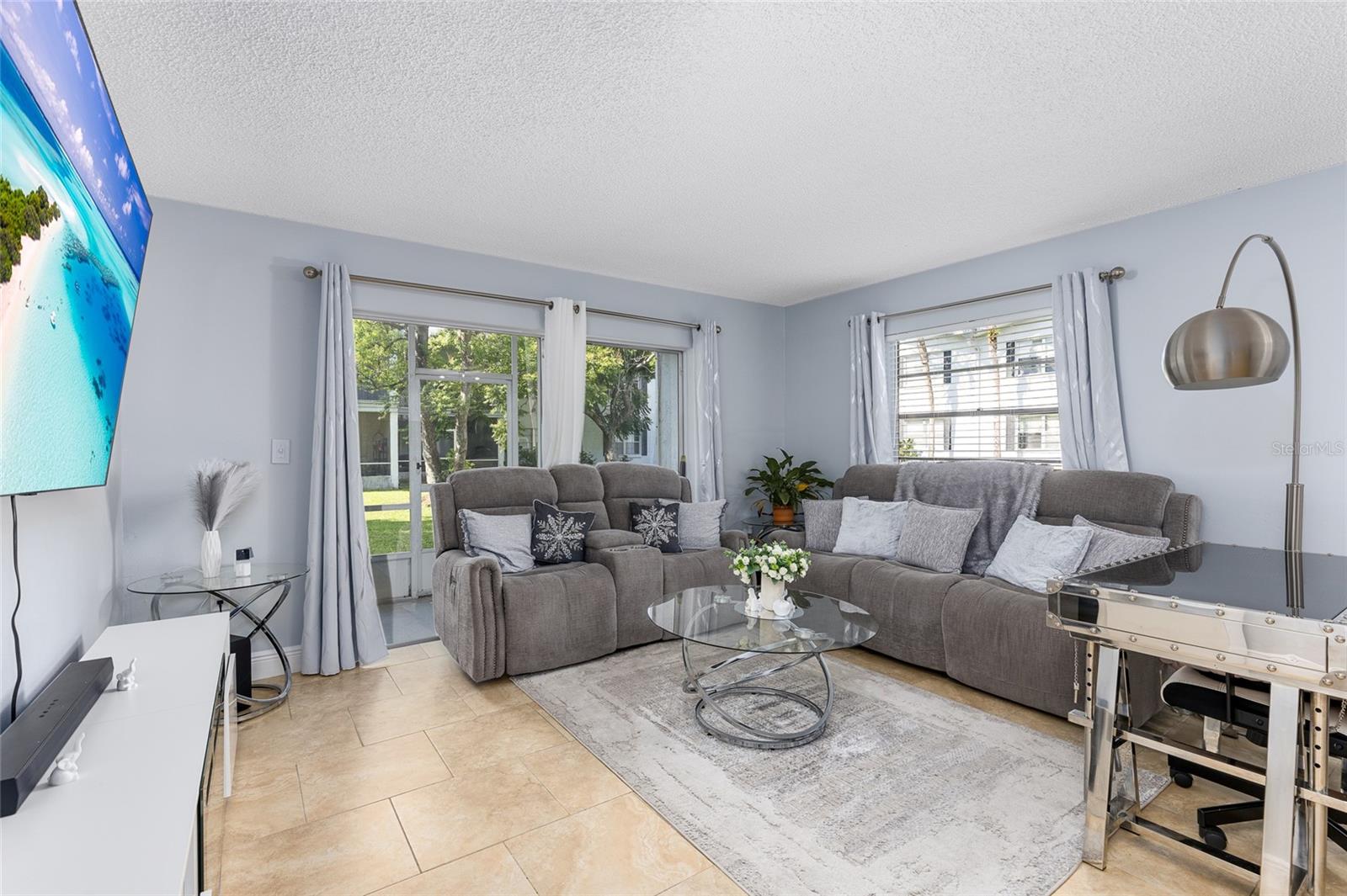 Image 9 of 26 For 6028 Amberly Avenue F56