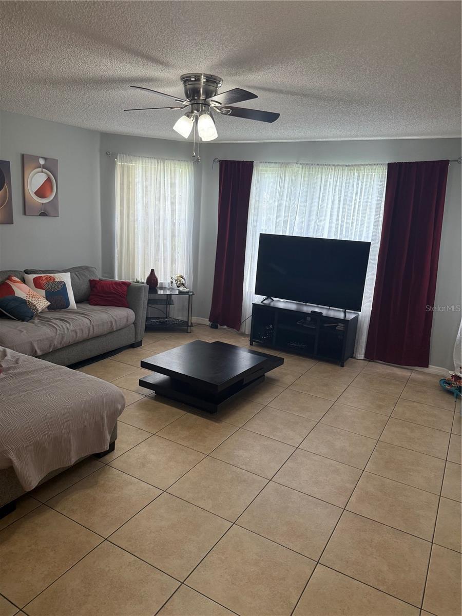 Details for 3223 Fox Squirrel Drive 3223, KISSIMMEE, FL 34741