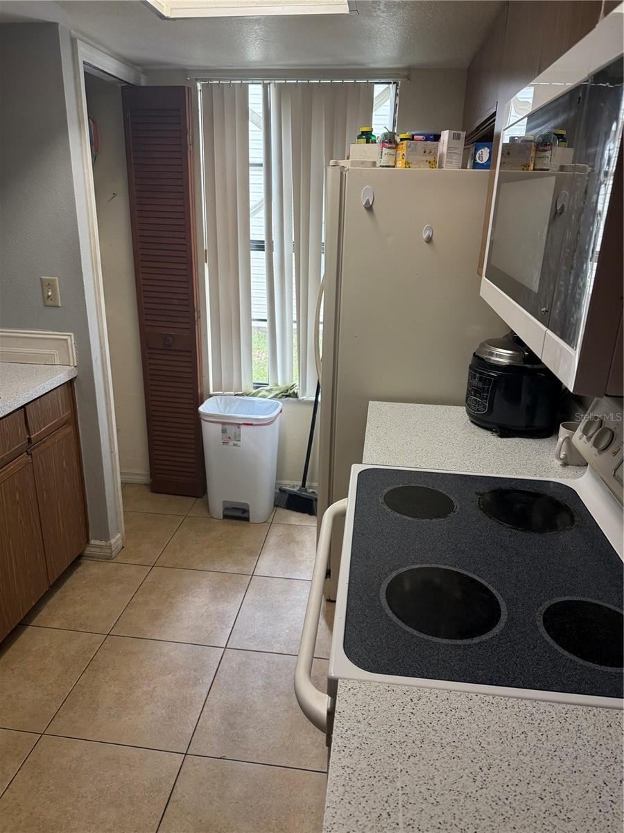 Image 6 of 23 For 3223 Fox Squirrel Drive 3223