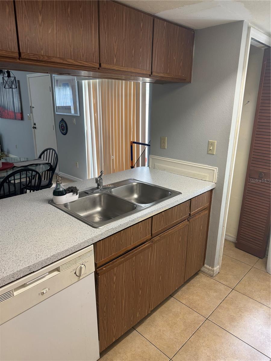 Image 8 of 23 For 3223 Fox Squirrel Drive 3223