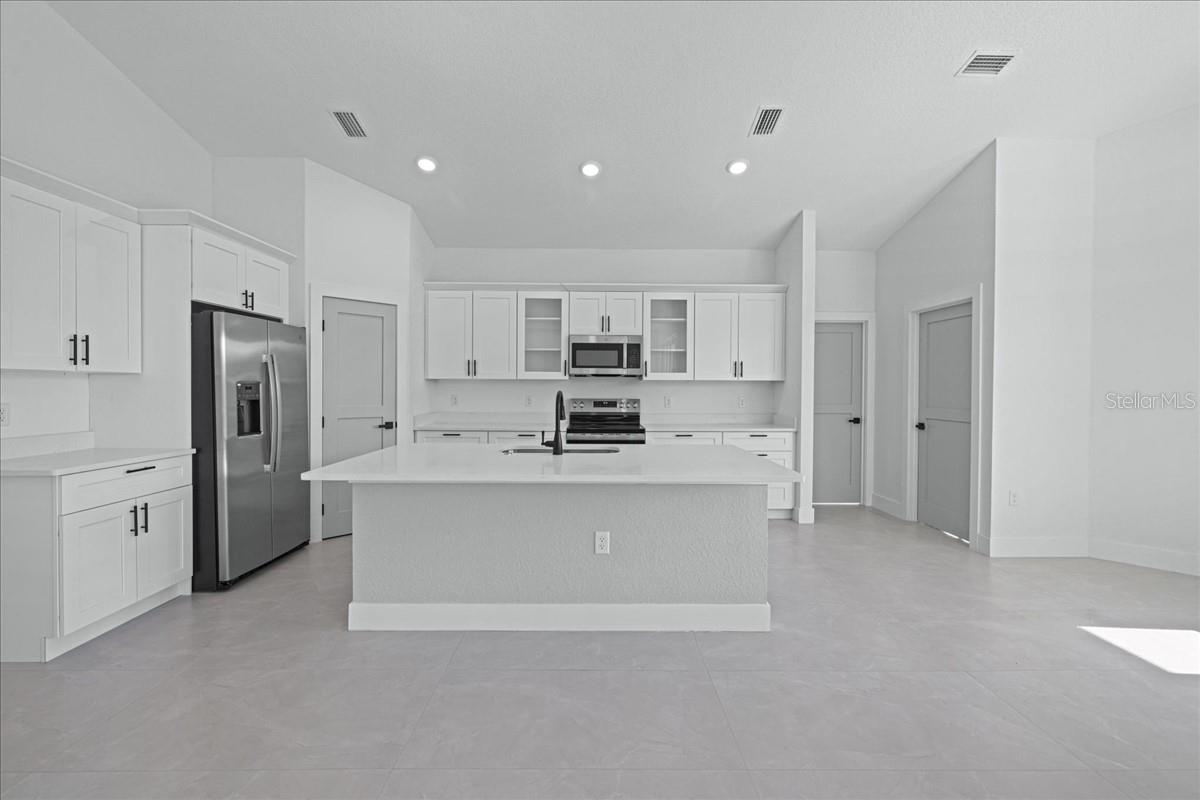 Image 33 of 50 For 8181 Tecumseh Circle