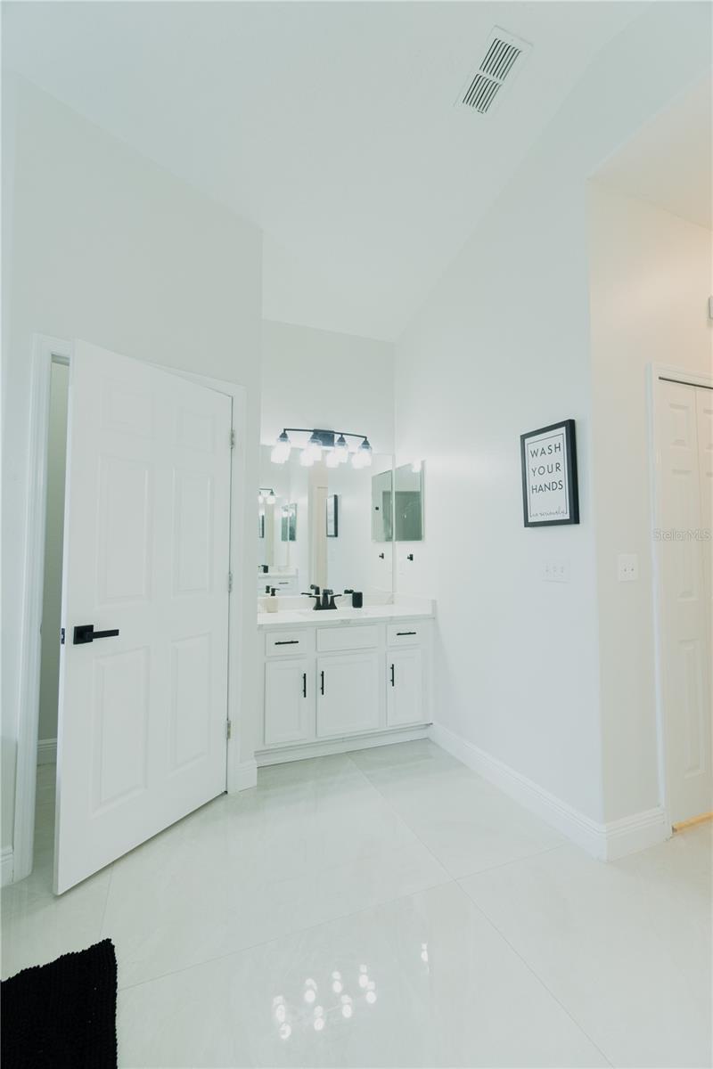 Image 21 of 38 For 1014 Corvina Drive