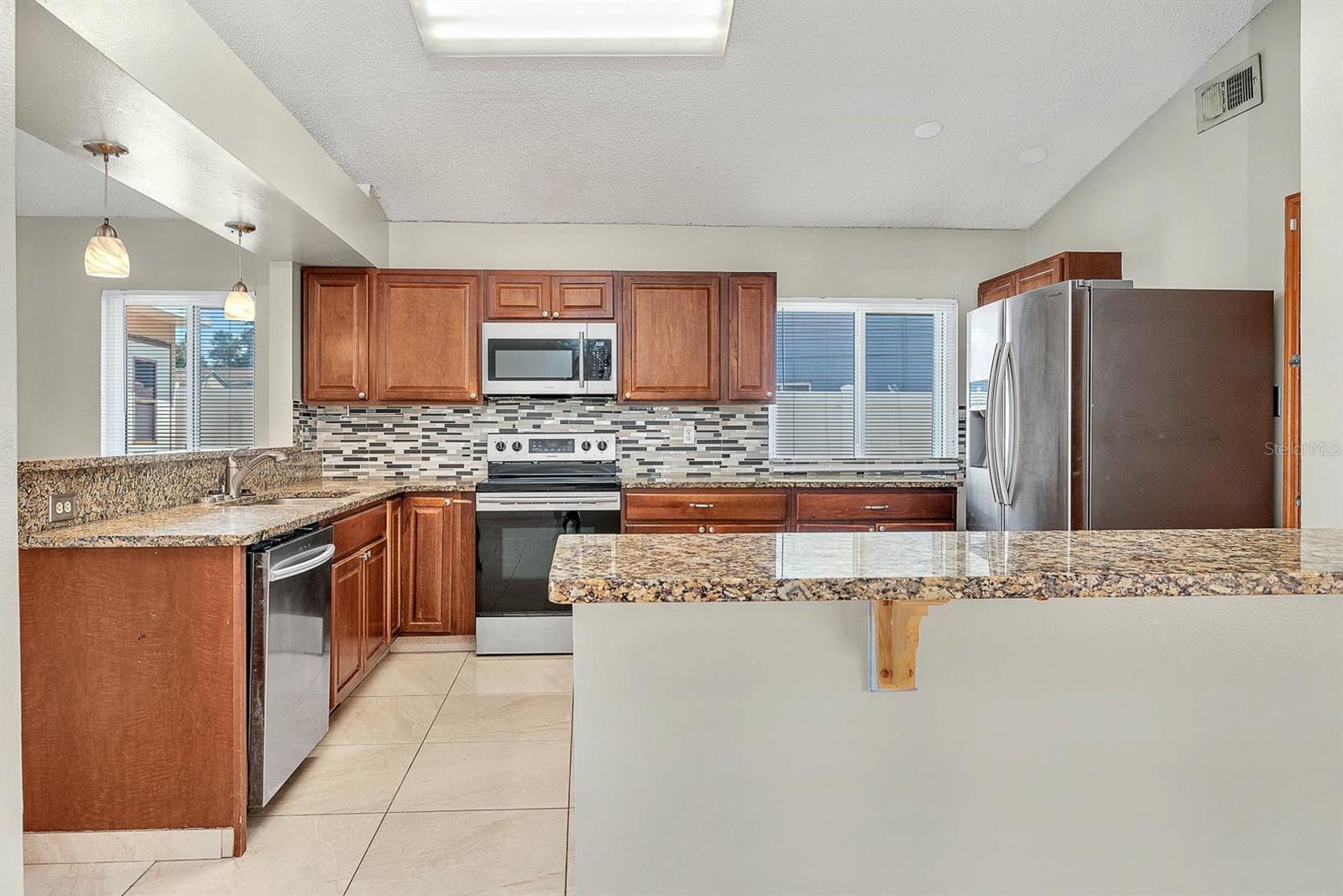 Image 16 of 34 For 2505 Kingston Court