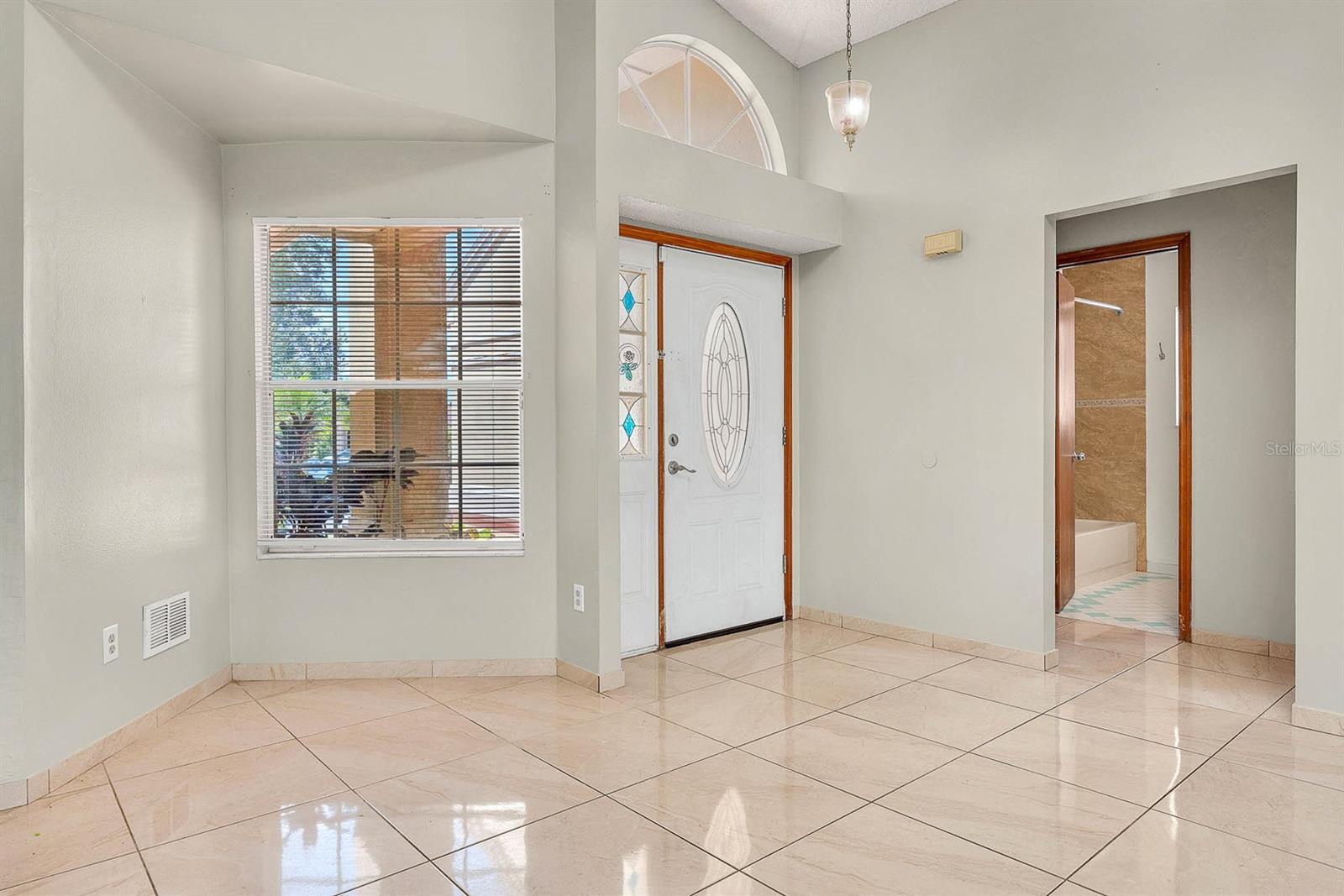 Image 4 of 34 For 2505 Kingston Court