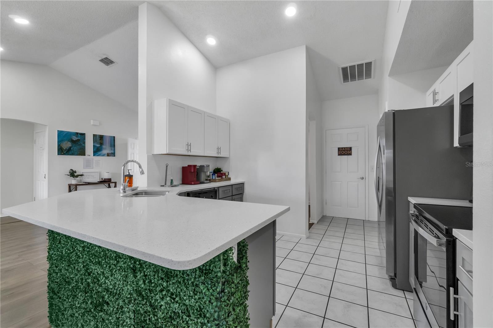 Image 5 of 45 For 1150 Angela Ridge Court