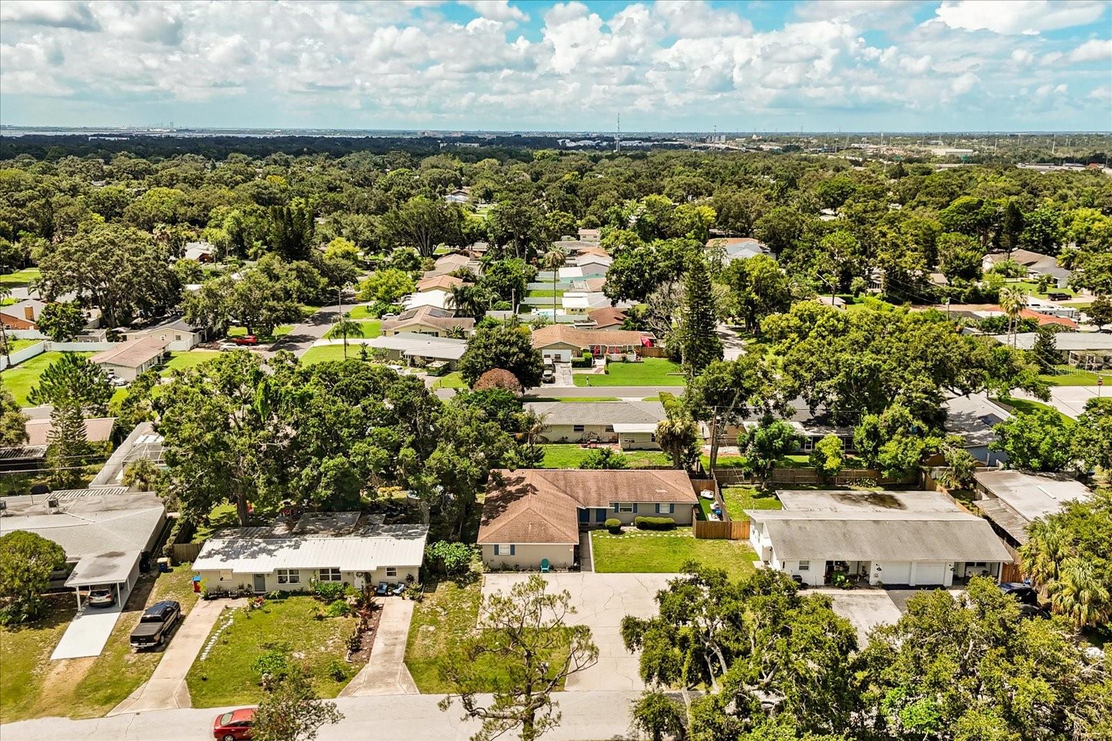 Image 36 of 36 For 2711 South Drive A - #c