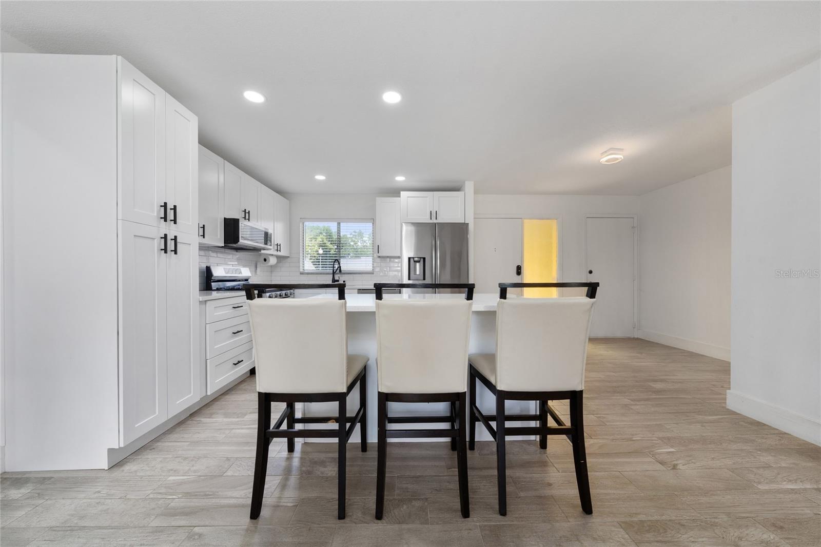Image 10 of 52 For 10737 Larissa Street