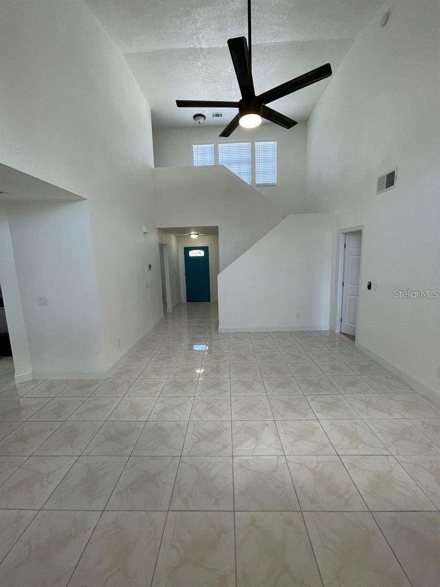 Image 6 of 26 For 198 Lake Court