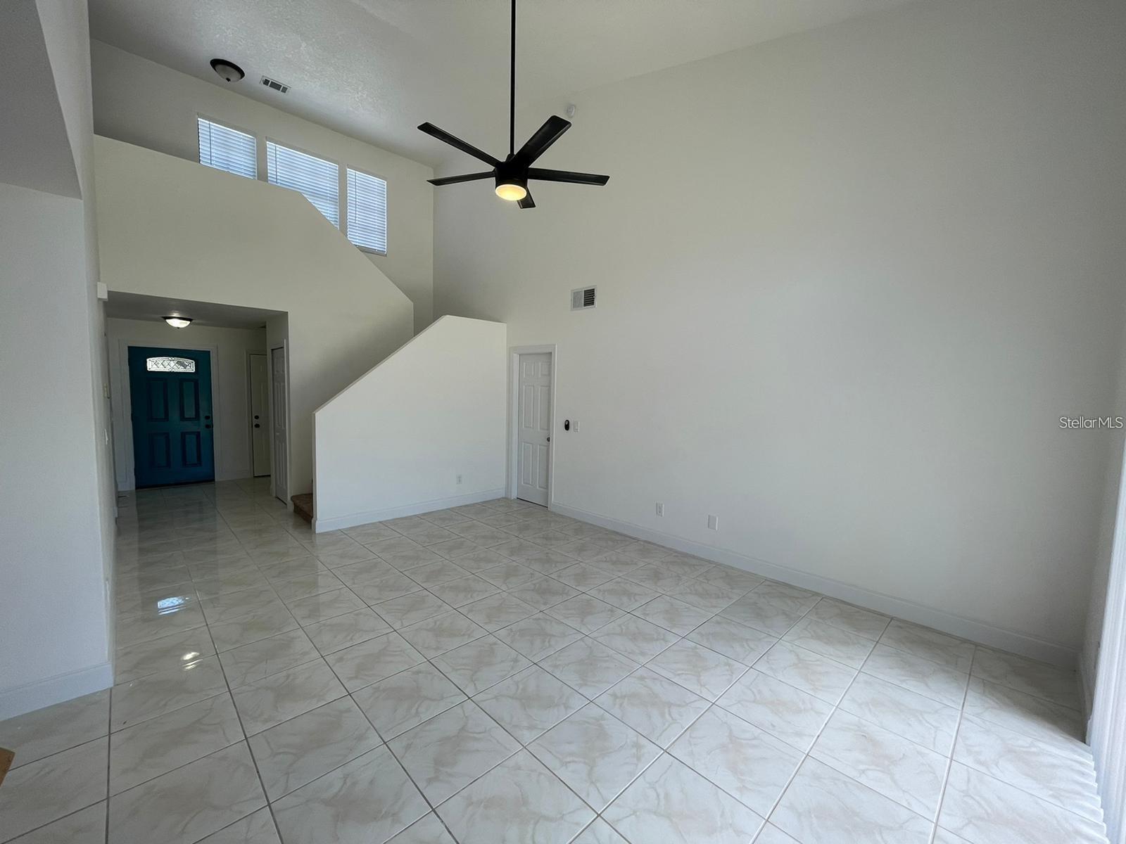 Image 7 of 26 For 198 Lake Court