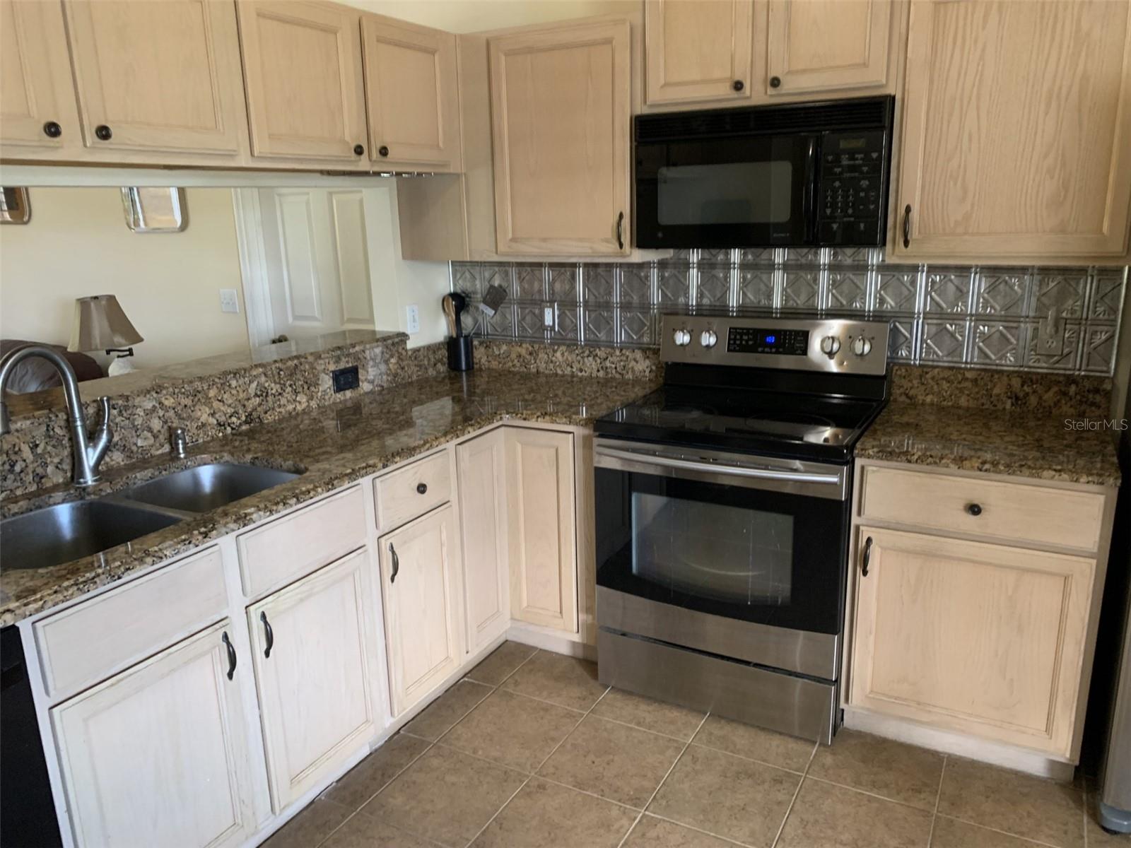 Image 9 of 25 For 1474 Crane Creek Boulevard