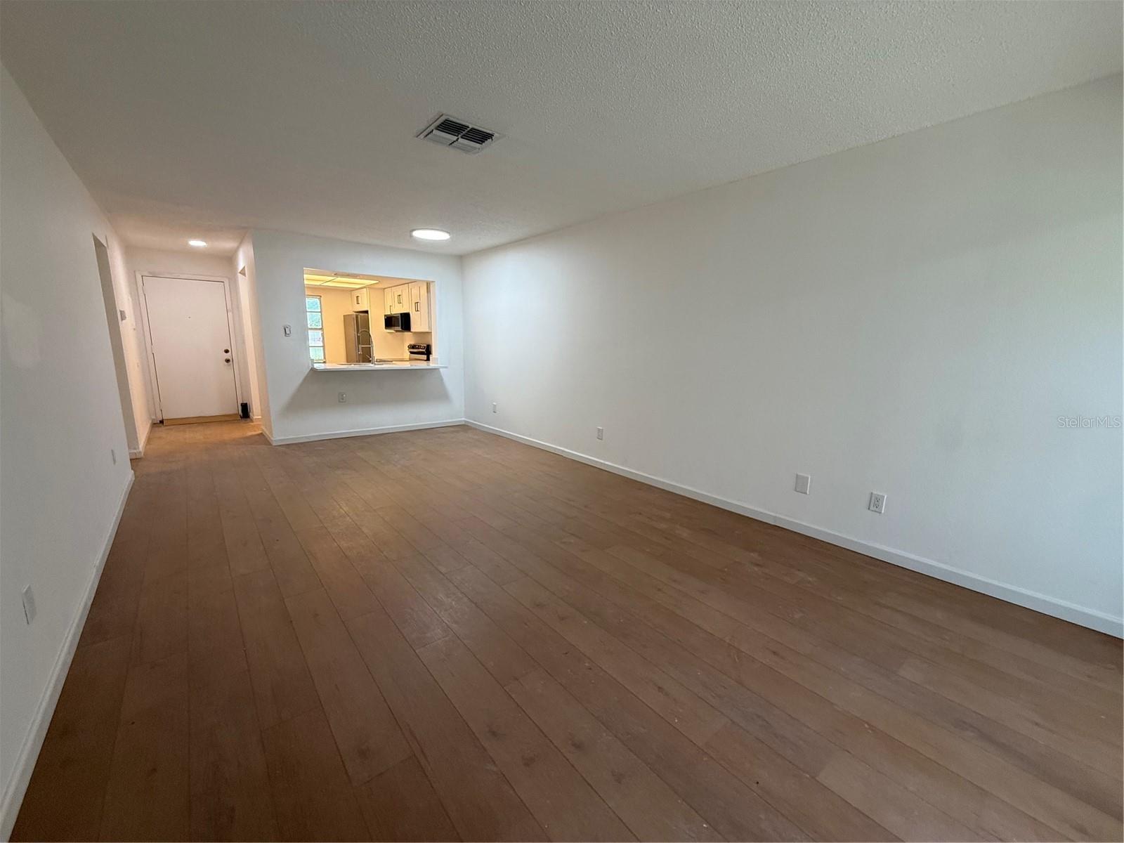 Image 13 of 29 For 601 Hercules Avenue 1002