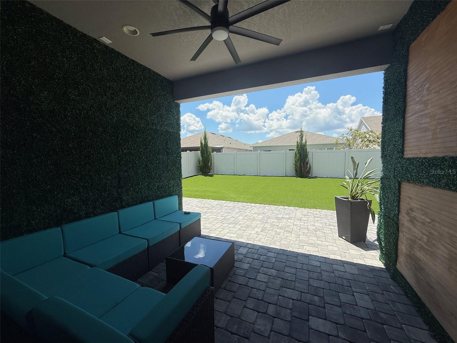 Image 18 of 22 For 2074 Brillante Drive