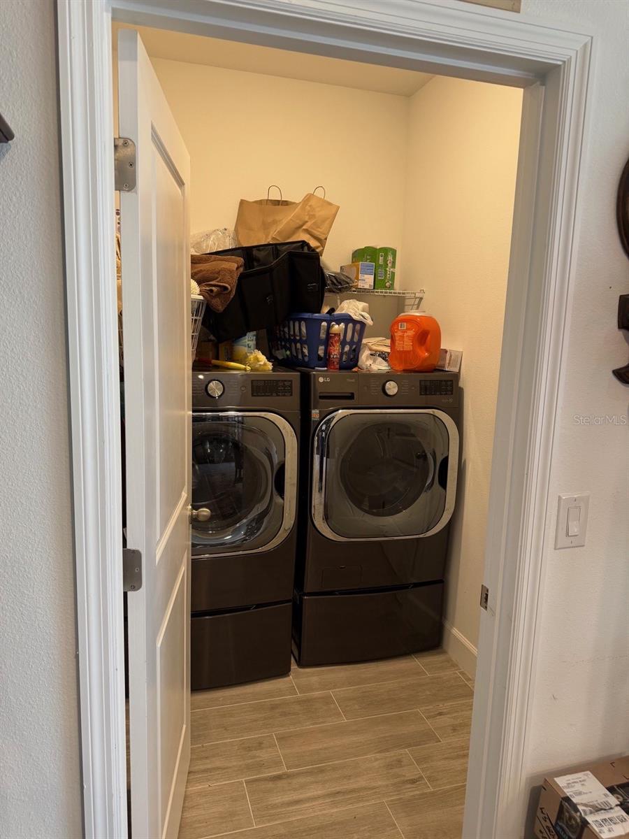 Image 13 of 29 For 446 Cinnamon Drive