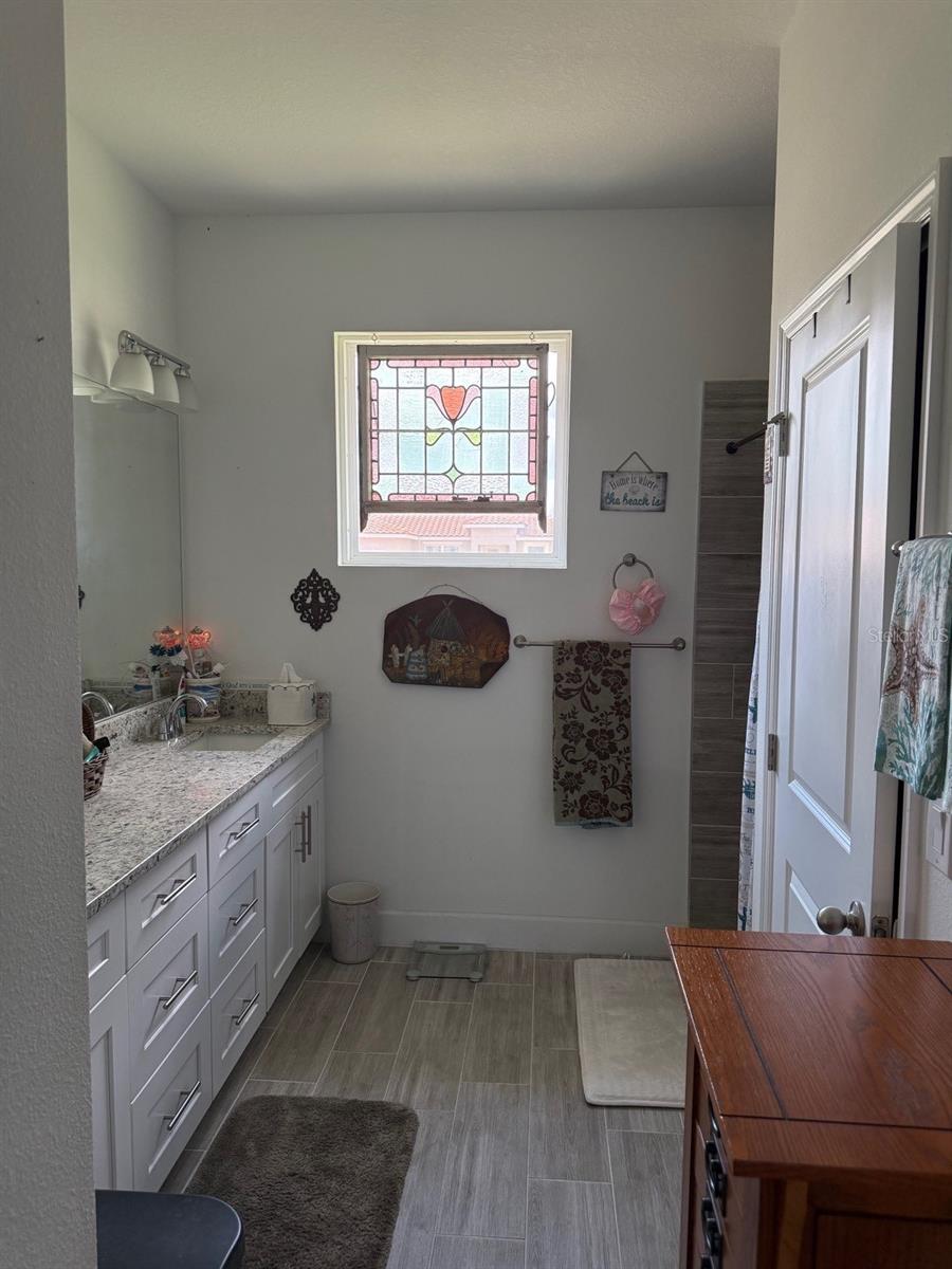 Image 14 of 29 For 446 Cinnamon Drive