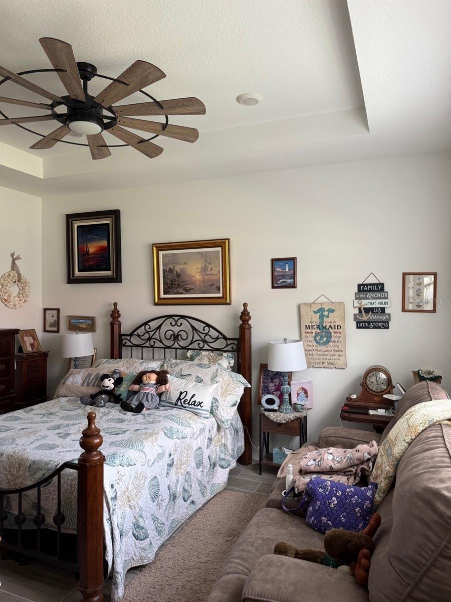 Image 17 of 29 For 446 Cinnamon Drive