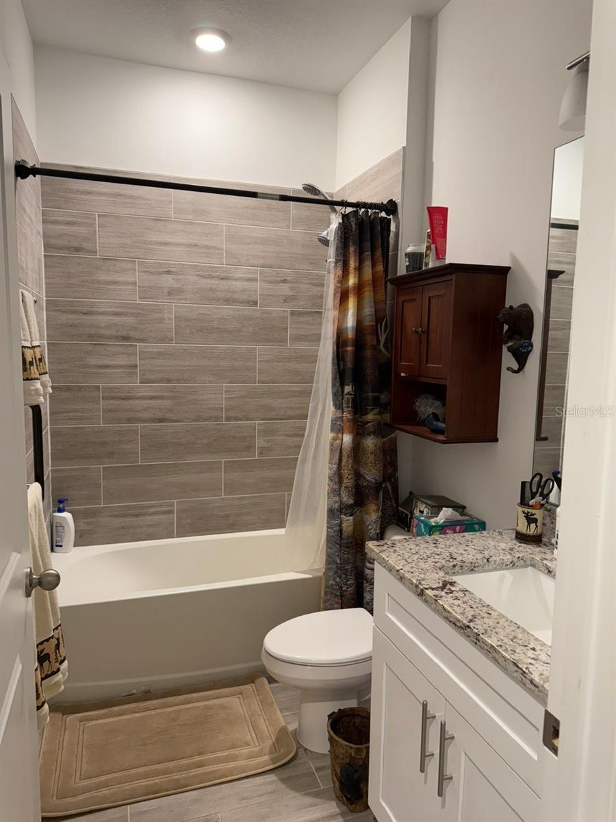 Image 19 of 29 For 446 Cinnamon Drive