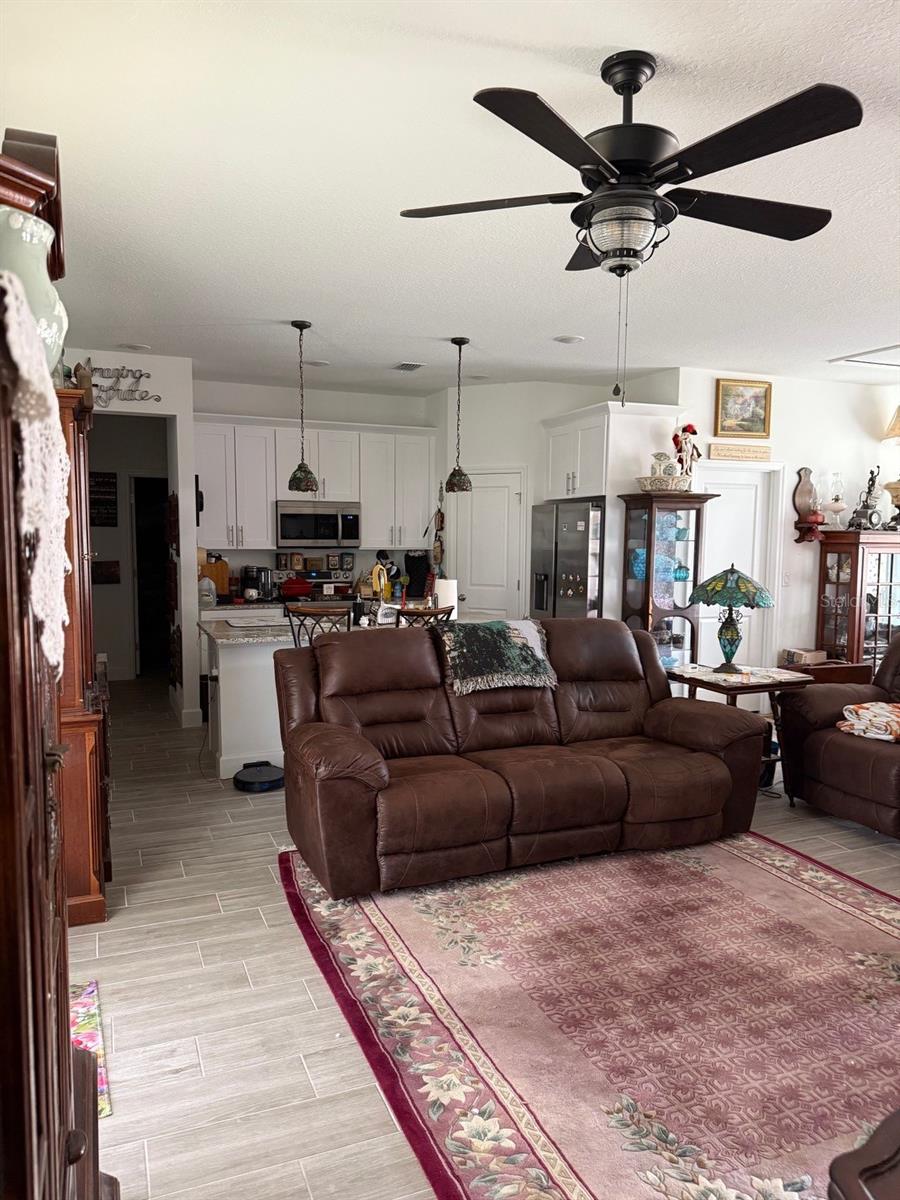 Image 5 of 29 For 446 Cinnamon Drive