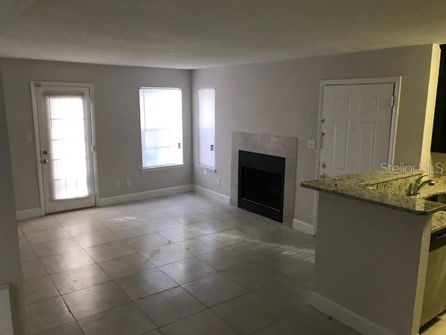 Image 10 of 24 For 4401 Thornbriar Lane 103