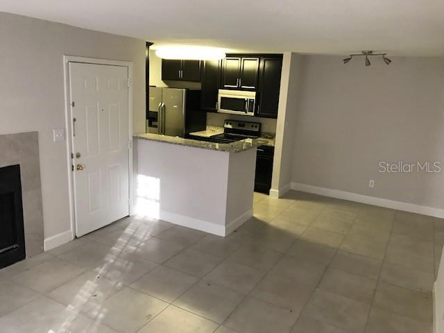 Image 15 of 24 For 4401 Thornbriar Lane 103