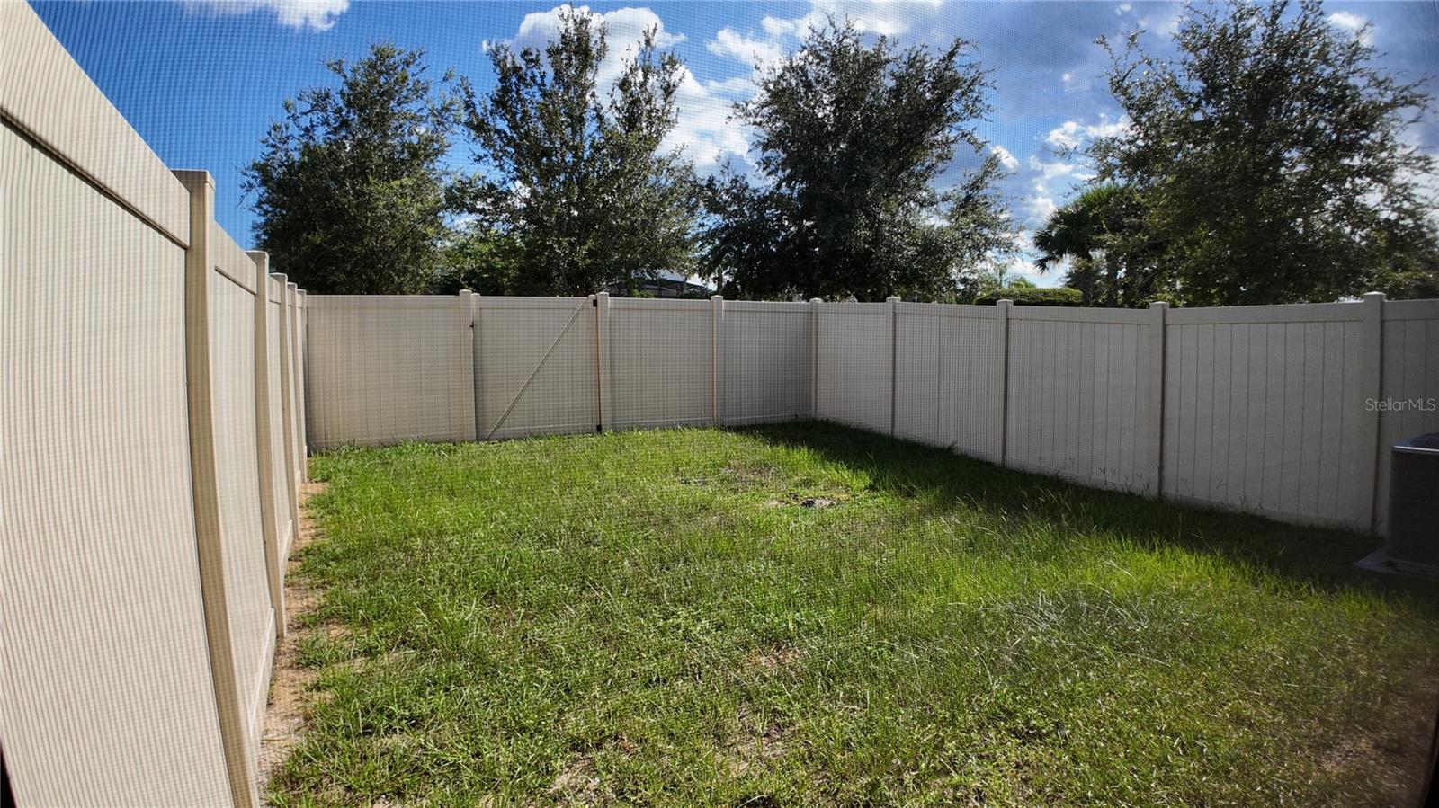 Image 10 of 26 For 9052 Wildflower Lane