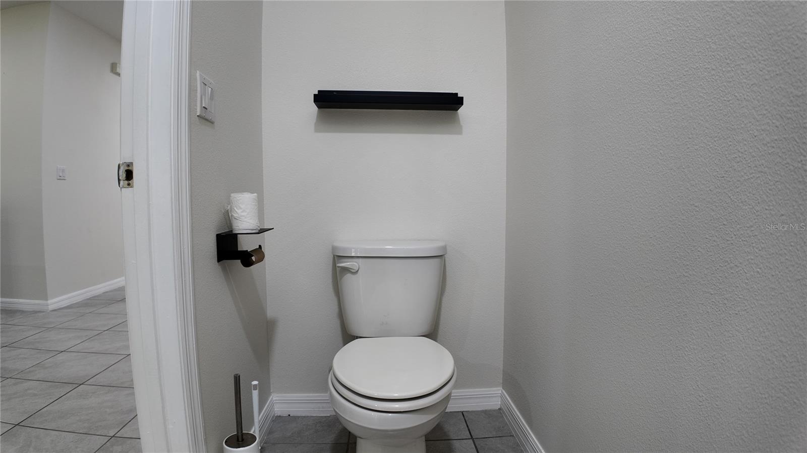 Image 14 of 26 For 9052 Wildflower Lane