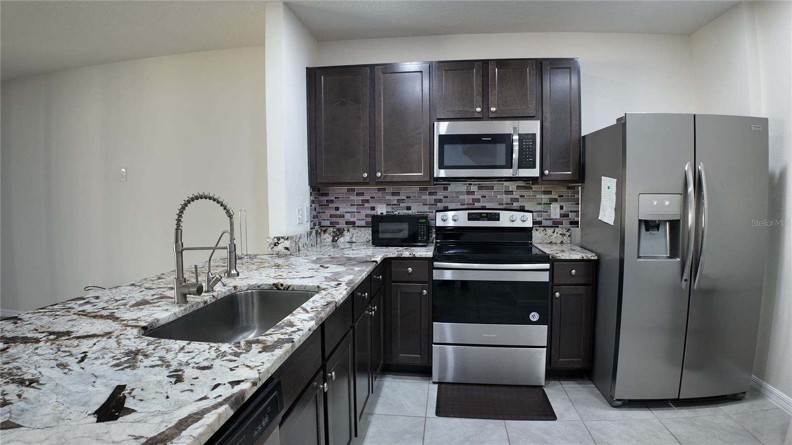 Image 4 of 26 For 9052 Wildflower Lane