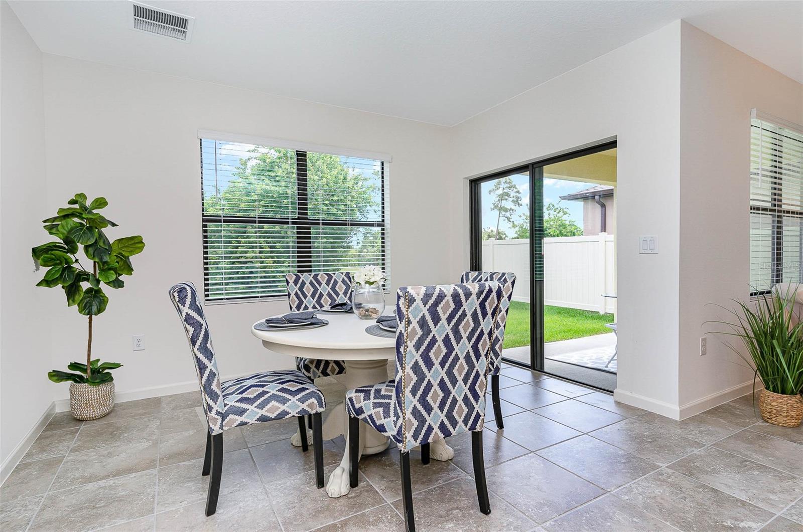 Image 14 of 18 For 732 Acadia Court