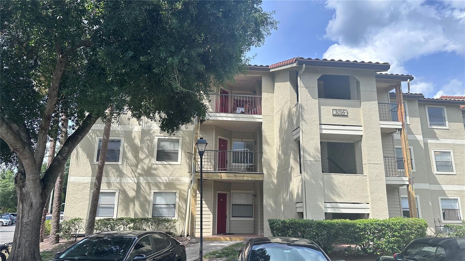 Image 2 of 18 For 3016 Parkway Boulevard 101