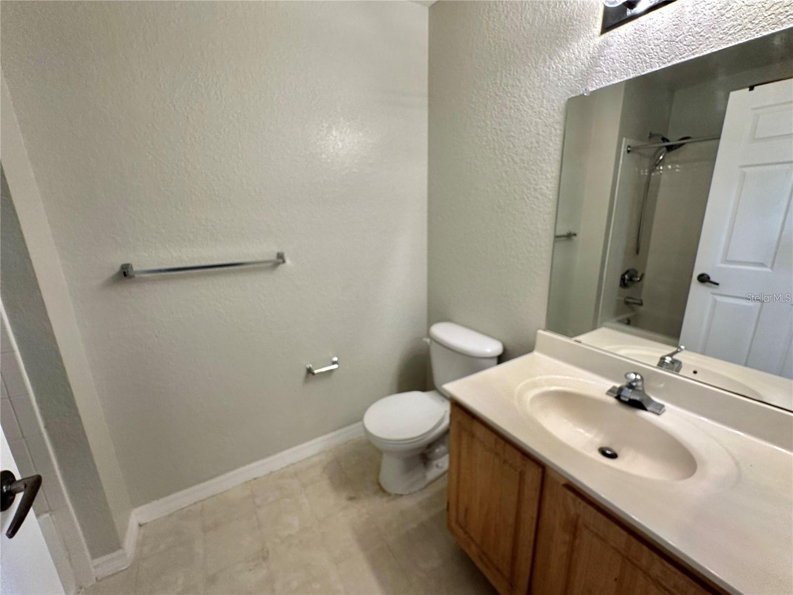 Image 12 of 14 For 4019 Venetian Bay Drive 105