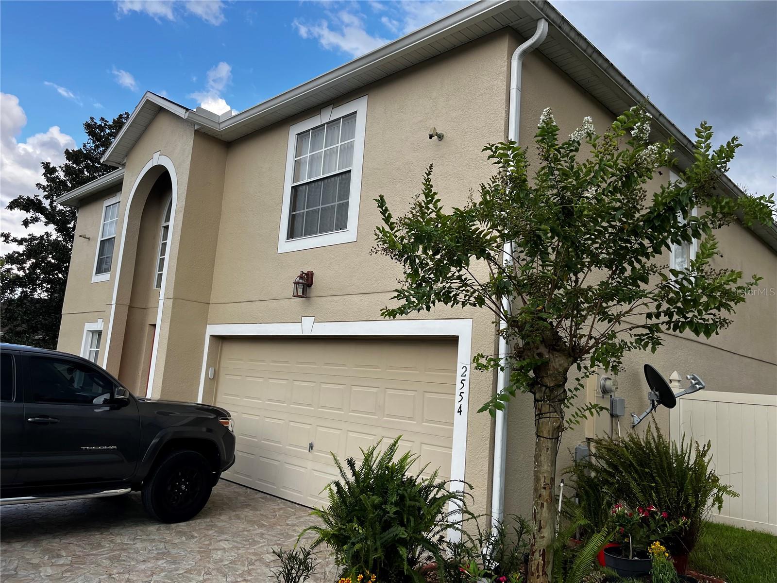 Image 2 of 37 For 2554 Palmetto Ridge Circle