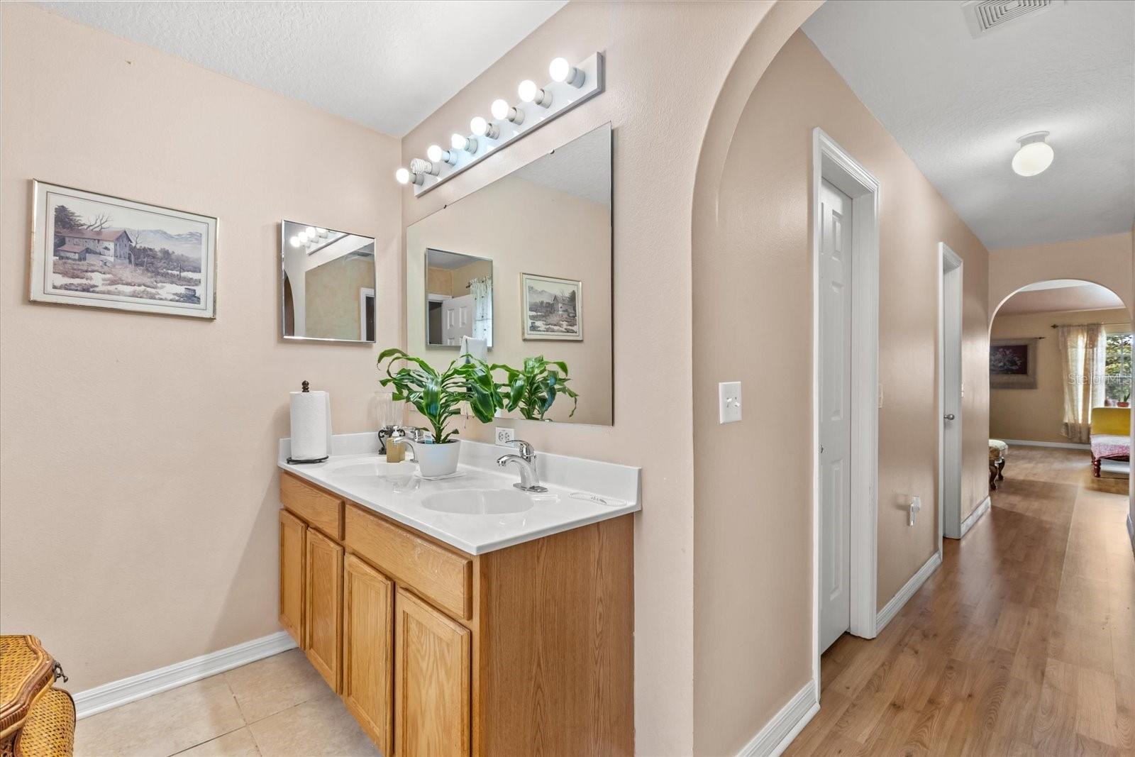 Image 23 of 37 For 2554 Palmetto Ridge Circle