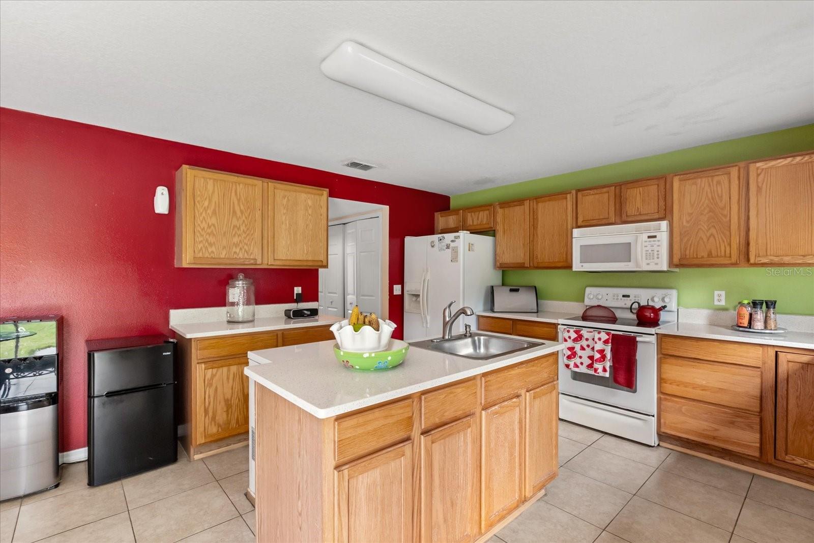 Image 7 of 37 For 2554 Palmetto Ridge Circle