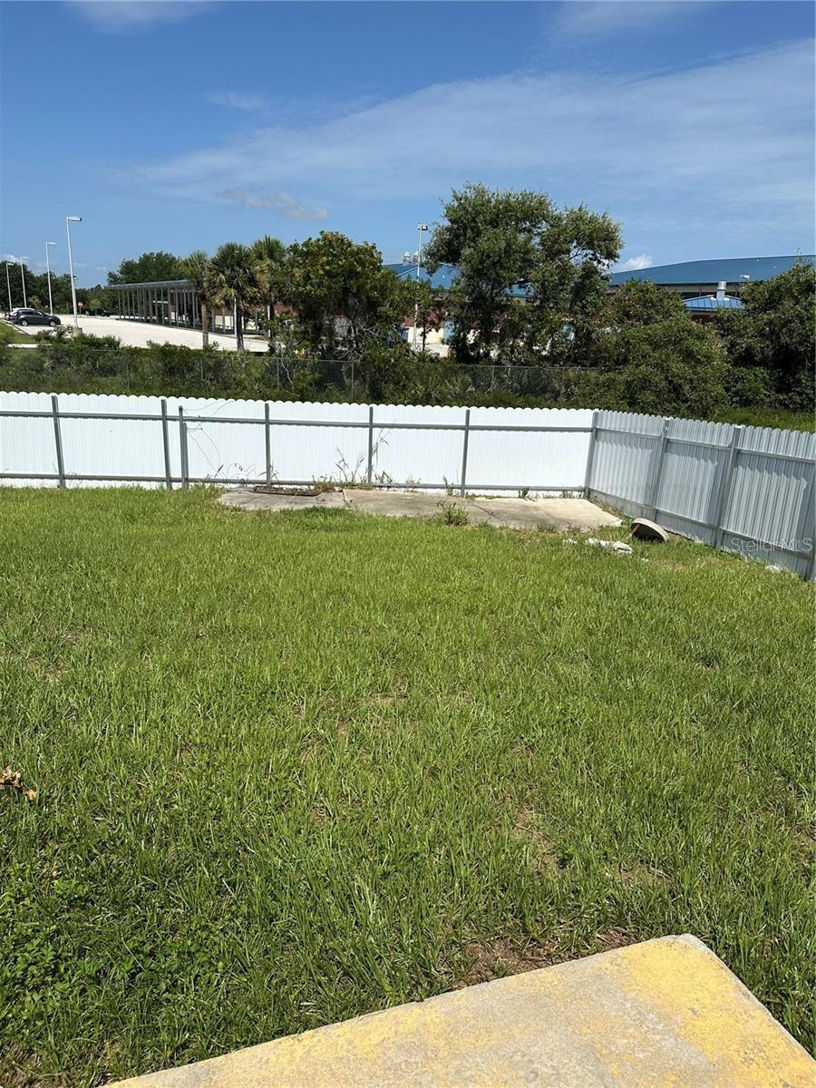 Image 7 of 7 For 506 Myakka Place