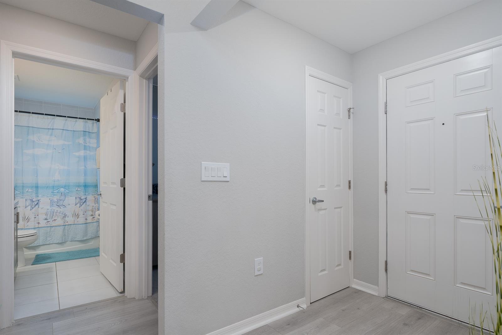 Image 4 of 35 For 1061 Zion Drive