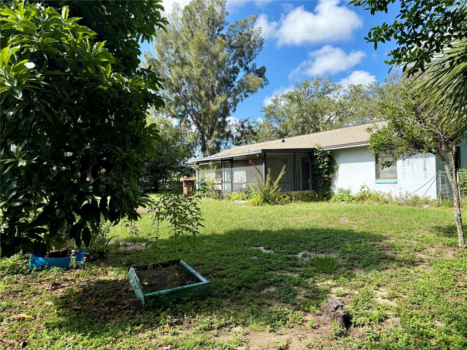 Image 3 of 15 For 205 Manatee Avenue