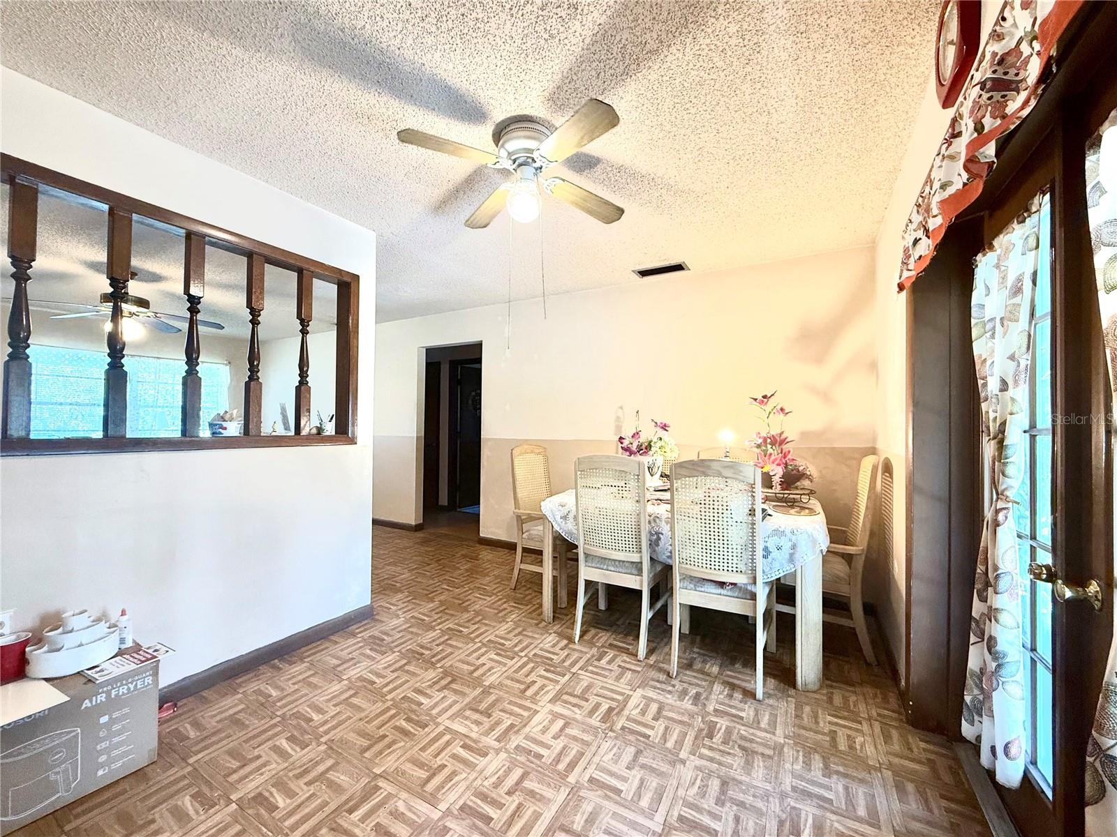Image 7 of 15 For 205 Manatee Avenue